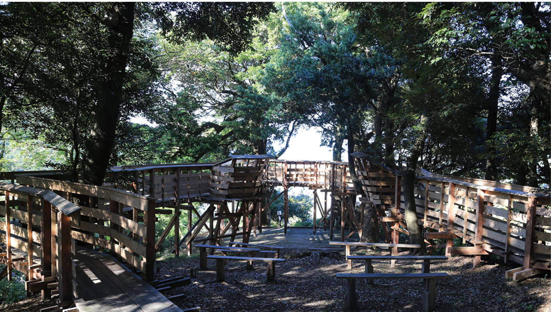 『説教壇』川俣 正